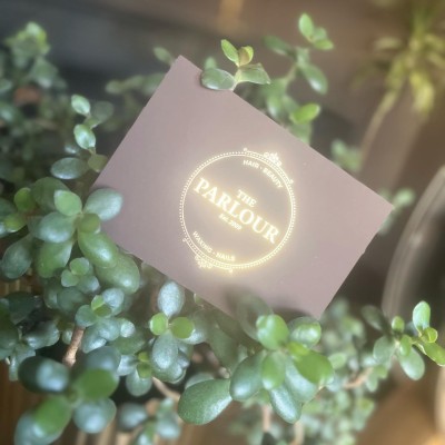 Treat the Queen in your life for Mother’s Day with a gift voucher from US! #motherdaygift #mothersday #giftideas #hairandbeauty